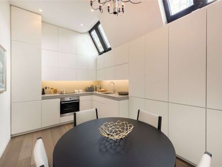 A stunning one bedroom apartment that has been immaculately interior designed in a popular, portered building. - Photo 2