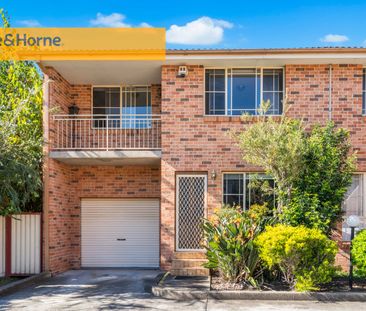 Two Bedroom Townhouse - Photo 3