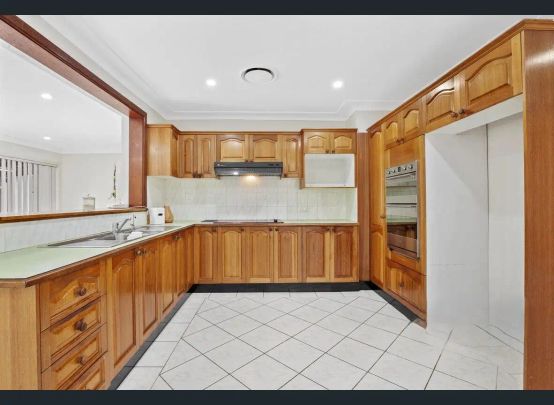 “Spacious Three-Bedroom Home with Teenagers' Retreat in Prime Location” - Photo 1
