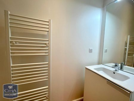 Location Appartement 3 pièces 78m² NARBONNE 11100 - Photo 5