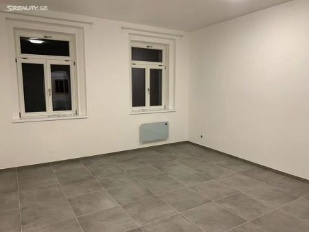 Pronájem bytu 2+1 70 m² - Photo 3