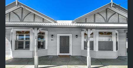 Fully furnished home offering character, comfort and easy access to Mudgee CBD - Photo 2