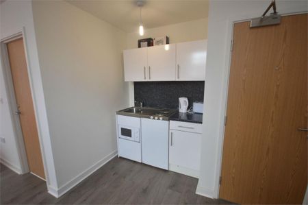 1 bedroom apartment to rent - Photo 4