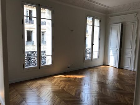 location Appartement F4 DE 121.1m² À PARIS - Photo 2