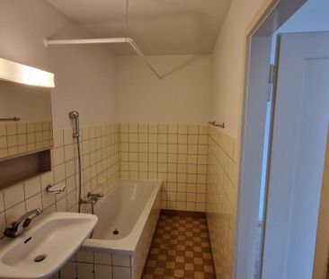 Appartement de 2.5 pièces au 5ème étage au centre de Delémont - Photo 4