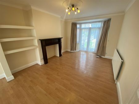 Hale Lane, HA8 9RD, Edgware - Photo 3