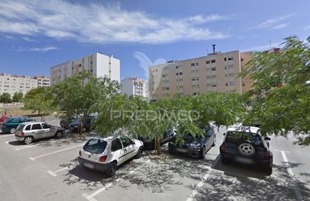Apartamento t2 no centro do carregado - Photo 4