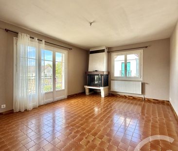 Location Maison 4 pièces 80m² LUSIGNY 03230 - Photo 2