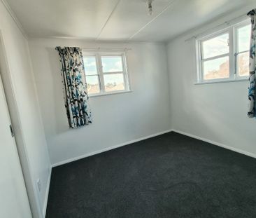 7 Tweedy Street, Marchwiel - Photo 4