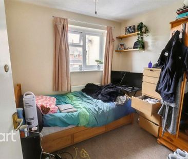 1 bedroom semi-detached house to rent - Photo 2