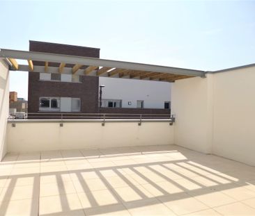 BEZANNES- Duplex T4 de 81m2 avec terrasse, garage, résidence - Photo 1