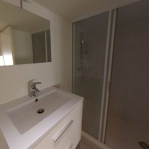 APPARTEMENT T2 A LOUER - LYON 2EME ARRONDISSEMENT - 25.54 m2 - 656 € charges comprises par mois - Photo 2