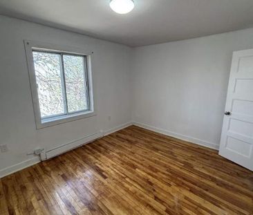 2 CH - 1 SDB - Montréal - $1,500 /mo - Photo 2
