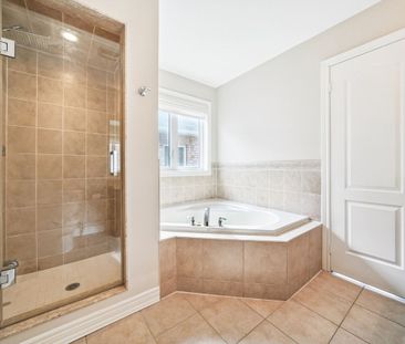 For Lease - 48 Manordale Crescent, Vaughan, Ontario - Photo 6