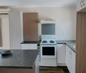 Charming Two Bedroom Home - Waihi - Photo 6