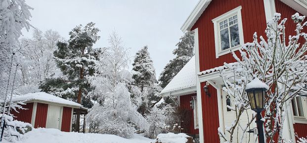 Quaint family villa in pleasant and well connected Solhem - Photo 1