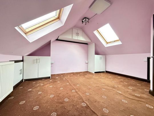 4 bedroom semi-detached house to rent - Photo 1