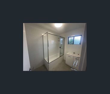 Cozy Living: Duplex with Modern Comforts for Rent - Photo 6