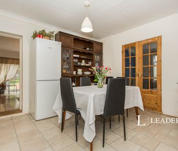 4 bedroom bungalow to rent Cambridge Road, Oakington, CB24 - Photo 3