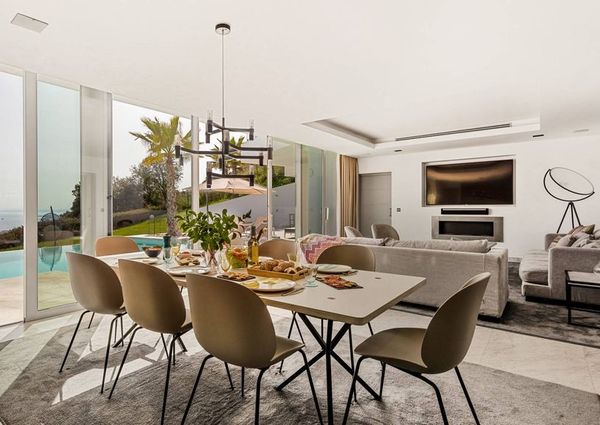 Luxury Villa for rent in Marbella Del Este, Andalusia