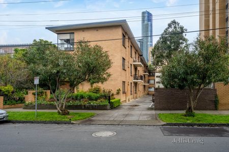 15/1 Rockley Rd, South Yarra - Photo 2