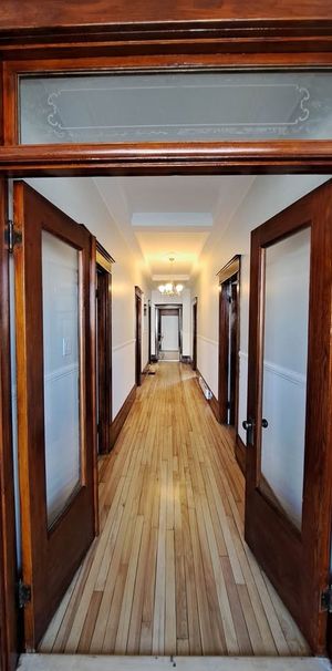 Ahuntsic - 6 1/2 Avec Cour Et Parking - Photo 1