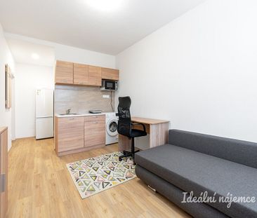 Pronájem bytu 1+kk 22 m² - Photo 1