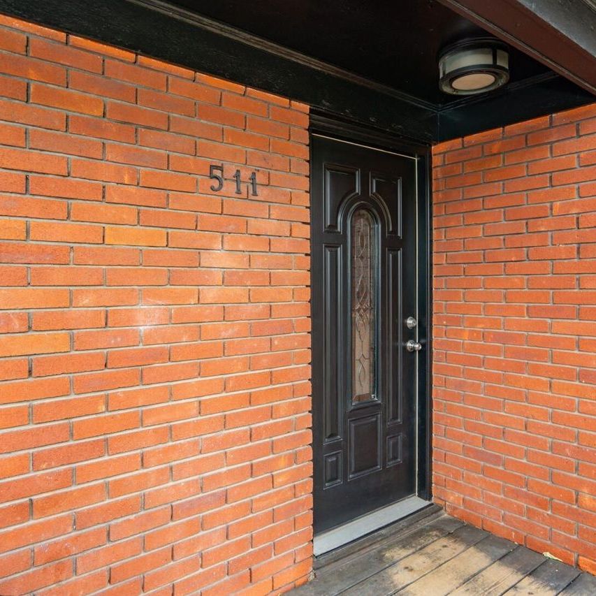 For Lease - 511 Kennedy Road Unit# Main Floor, Toronto, Ontario - Photo 1