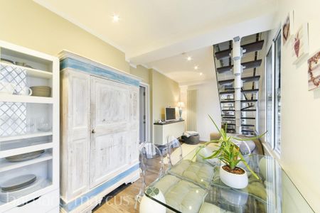 Strand, London - Photo 2