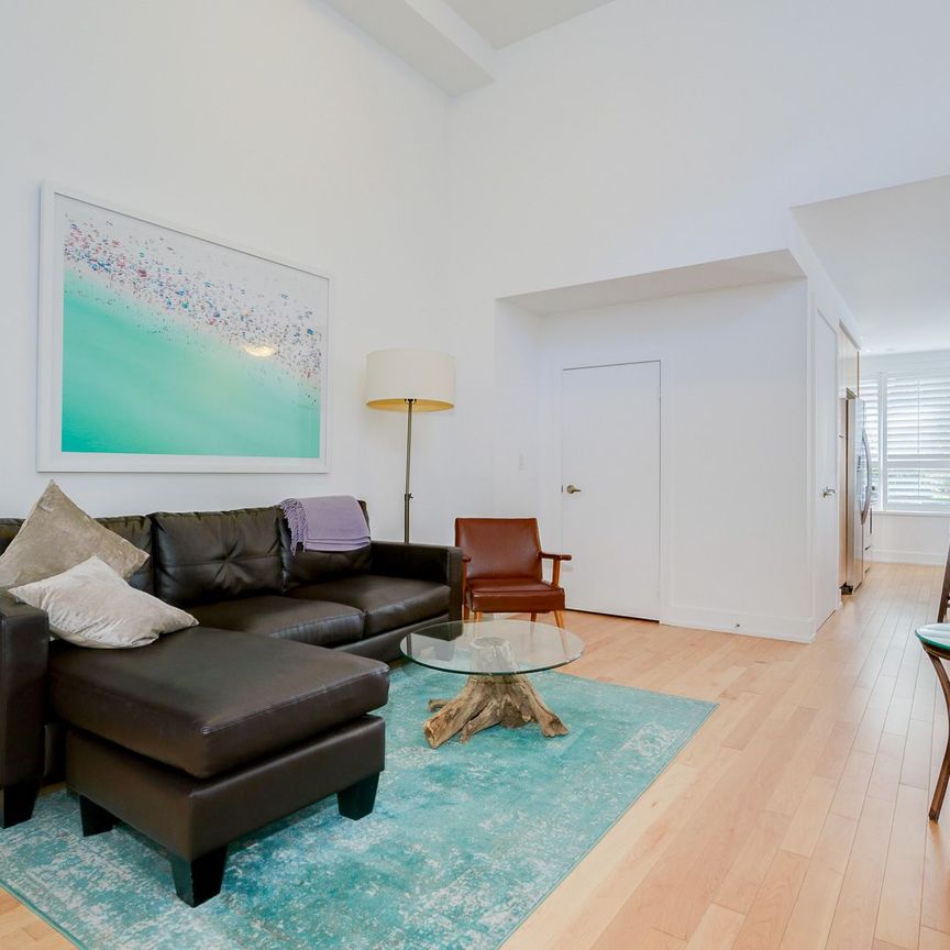 For Lease - 207 Beverley Street Unit# 1, Toronto, Ontario - Photo 1