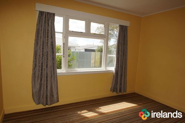 Sunny Two Bedroom Family Home - Photo 1