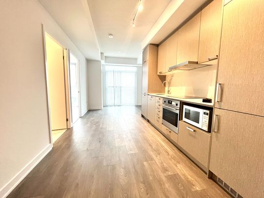 For Lease - 10 Honeycrisp Crescent Unit# 615, Vaughan, Ontario - Photo 1