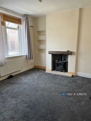 3 bedroom terraced house to rent - Photo 1