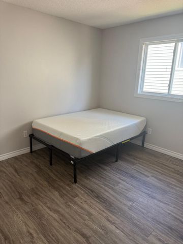 For Lease - 78 Ryan Reynolds Way, Orleans - Convent Glen and Area, Ontario - Photo 3