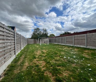 Woning met 2 slaapkamers en grote tuin met terras - Photo 1