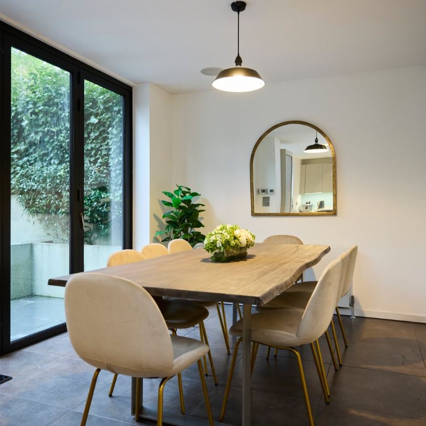 Loudoun Road, St Johns Wood, London, NW8 0ND - Photo 1
