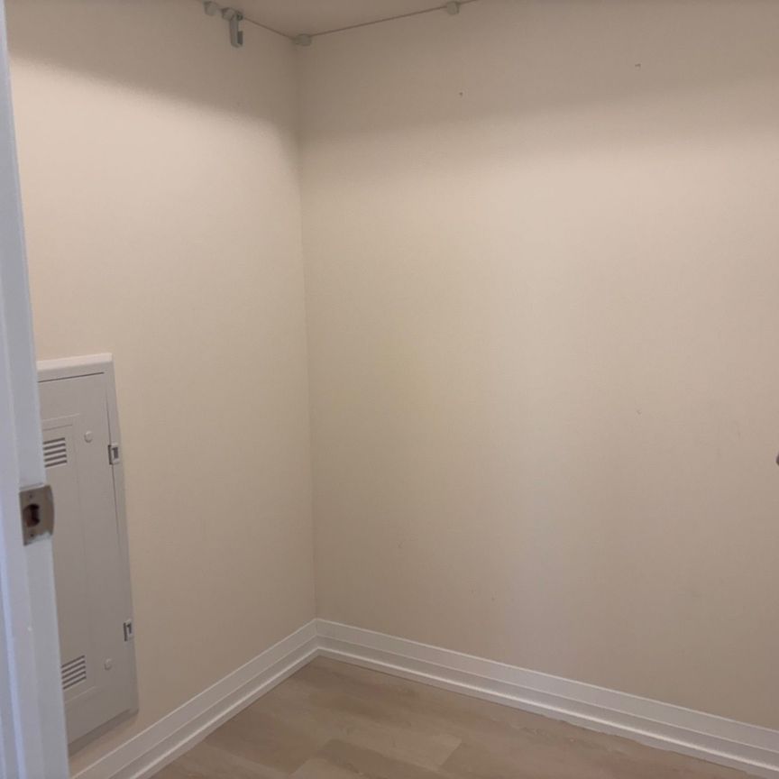 For Lease - 3270 Sheppard Avenue Unit# 2027, Toronto, Ontario - Photo 1