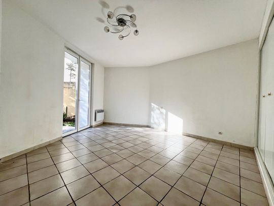 NIMES - T3 de 85 m² en RDC avec TERRASSE et JARDIN - SECTEUR MONTAURY / CADEREAU - Photo 1