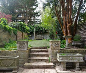 Flexible Short Let | Elegant Chelsea Townhouse with Private Garden ... - Photo 1