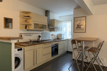 Joli 2 pièces meublé avec balcon et garage Centre de la Ro - Photo 2