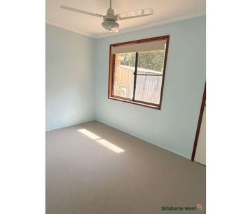 8 Annabel Street, KENMORE - Photo 5