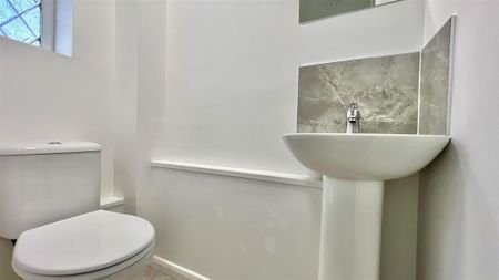 2 bedroom terraced house to rent - Photo 3