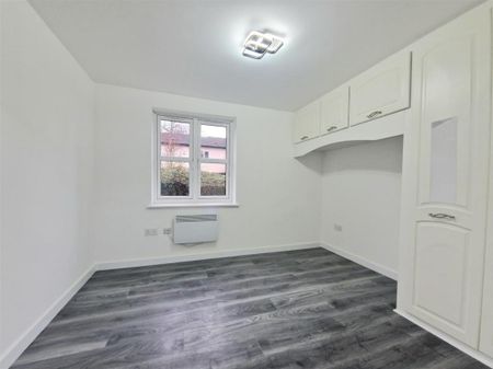 Crawford Avenue, Wembley - Photo 2