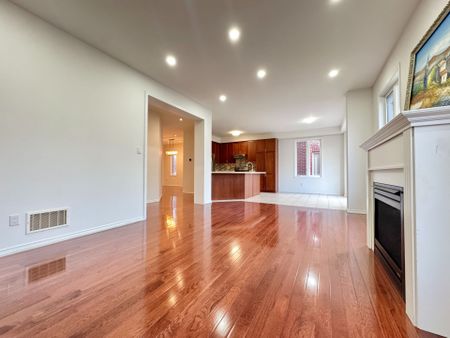 For Lease - 56 Stannardville Drive, Ajax, Ontario - Photo 4