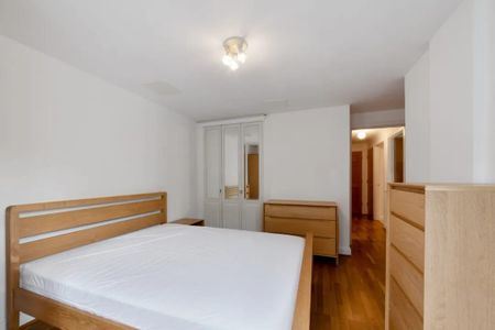 1 Bed Flat, Susan Constant Court, E14 - Photo 4