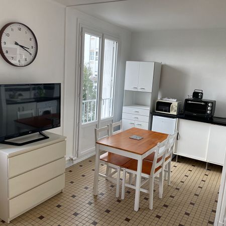 Location Appartement 1 pièce 24m² - Photo 3