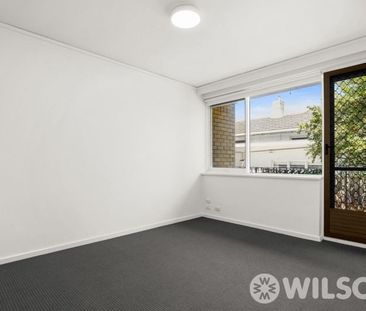 Large light filled unit in the perfect location - Photo 4