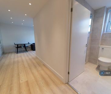 1 bedroom flat to rent - Photo 6