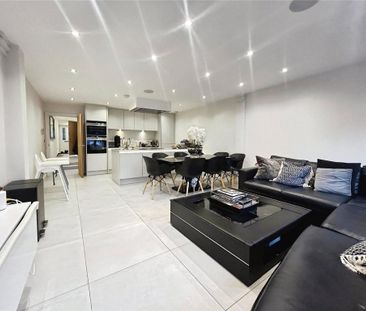 4 bedroom terraced house to rent - Photo 2