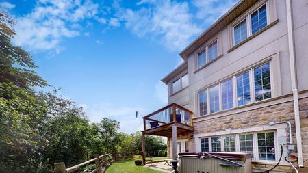 For Lease - 110 Rolling Hills Lane, Caledon, Ontario - Photo 2